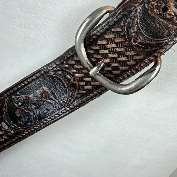 Vintage Tooled Cowhide Wolf Embossed Western Belt Men’s Size 42” - Picture 7 of 16